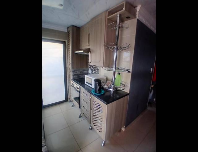 2 BEDROOM HOUSE FOR SALE IN MAHUBE VALLEY